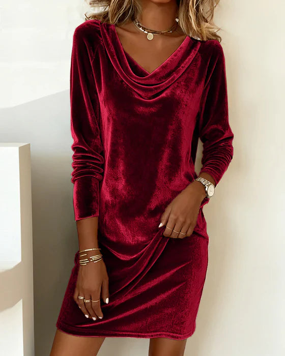 Thea | Luxurious Velvet Dress