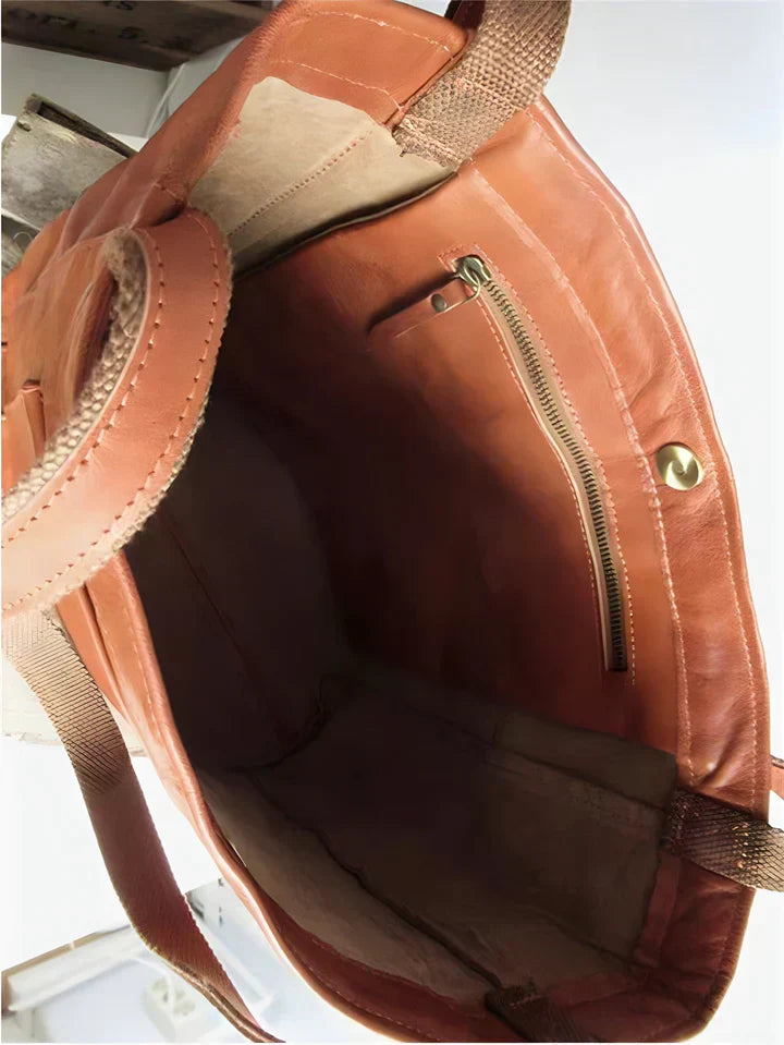 Betty | Classic Women’s Tote Bag